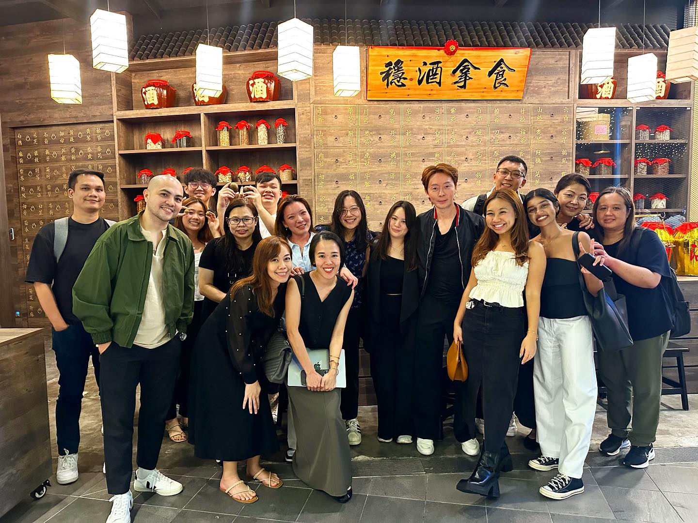 Lumina Furnish Team